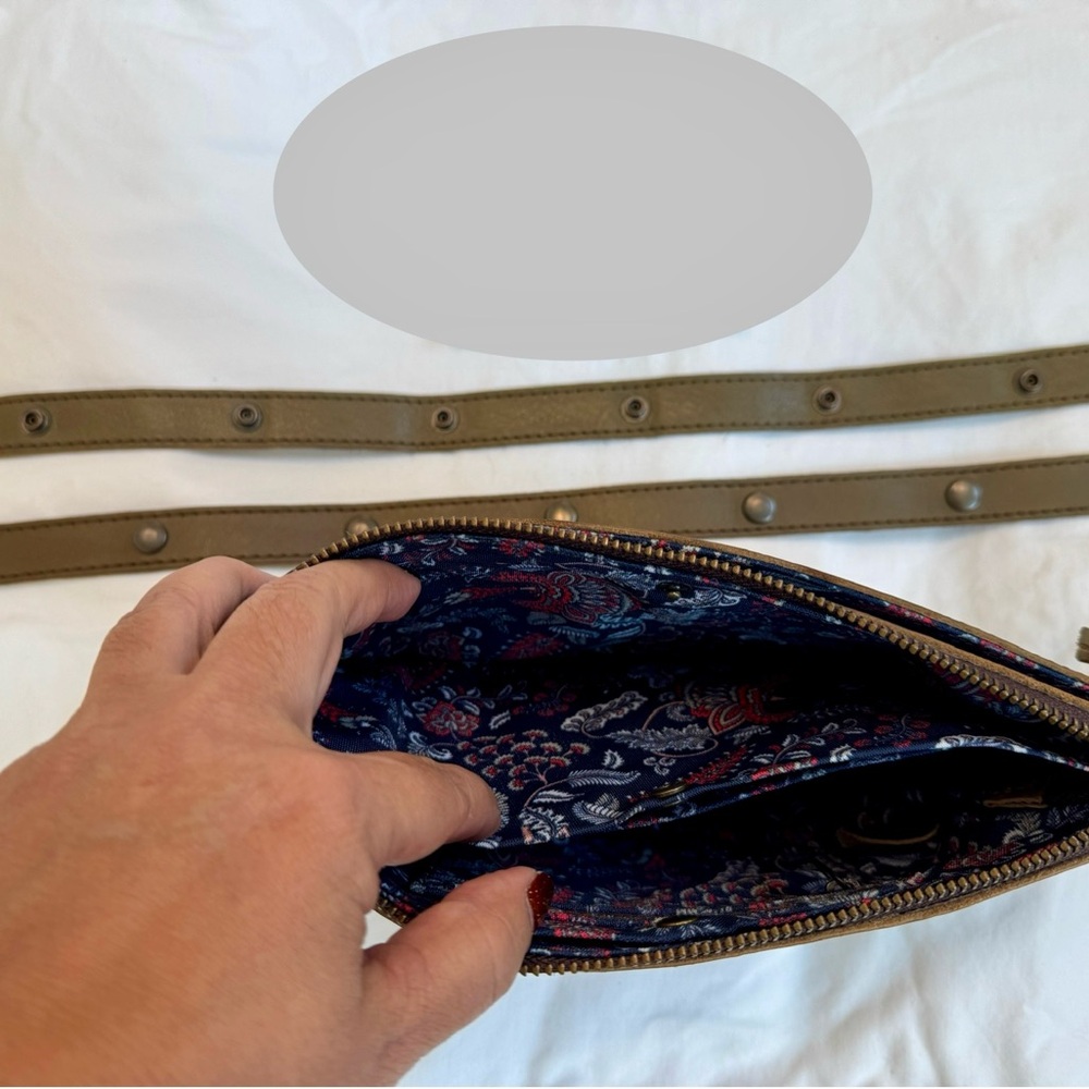 Lyons Leather Co. Sage Bee - Picture 8 of 14